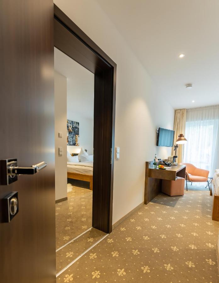 Romantik Hotel Landhaus Biewald Friedland  Ngoại thất bức ảnh